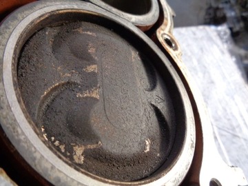 Двигатель Triumph Tiger 955 Нижний двигатель