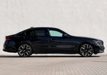BMW Seria 5 G90-91 Touring 2.0 520d 197KM 2025 BMW Seria 5 I wlasciciel M Pro Pakiet Hak Gwarancja Bezwypadkowy FVAT, zdjęcie 2