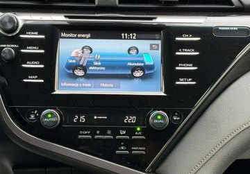 Toyota Camry IX Sedan 2.5 Hybrid Dynamic Force 218KM 2020 Toyota Camry Salon Polska, Serwis ASO, Gwarancja 2.5 Hybryda 218KM, zdjęcie 2