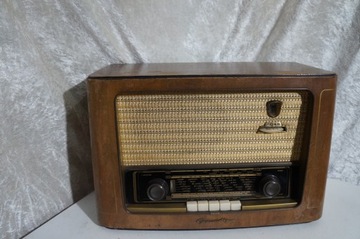 RADIO LAMPOWE GRUNDIG 1042