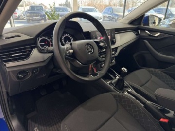 Skoda Scala Hatchback 1.5 TSI 150KM 2023 Skoda Scala Ambition CarPlayAndroid Auto LED Czujniki parkowania 1.5, zdjęcie 6