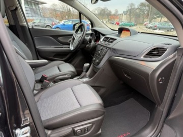 Opel Mokka I SUV 1.4 Turbo ECOTEC 140KM 2015 Opel Mokka Bi-XenonNaviKameraLedCzyta ZnakiPDCFull opcjaIDEALNY STAN, zdjęcie 9