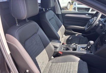 Volkswagen Passat B8 Variant Facelifting 2.0 TSI 190KM 2023 Volkswagen Passat 2.0B 190KM automat salon Polska F-VAT 2.0 Benzyna 190KM, zdjęcie 17