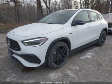 Mercedes GLA II 2022 Mercedes-Benz GLA amg 35, 2022r., 4x4, 2.0L 2.0 Benzyna 302KM, zdjęcie 1