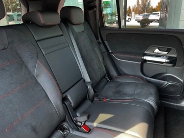 Mercedes GLB SUV 2.0 220d 190KM 2025 MERCEDES-BENZ GLB 220 d 4-Matic AMG Line 2.0 (190KM) 2025, zdjęcie 10