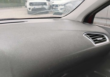 Citroen C4 II Hatchback 5d Facelifting 1.6 HDi 92KM 2015 Citroen C4 2015r, 1.6 HDI. Lekko uszkodzony lewy przod. Jezdzi. 1.6 92KM, zdjęcie 15