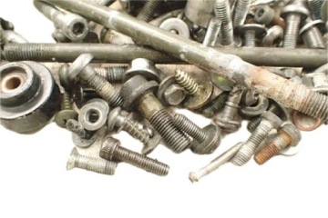 Yamaha YZF R1 RN01 (98-00) Болты от демонтажа