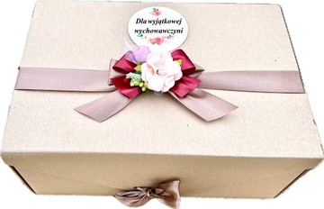 Хороший подарок учителю. Практичный подарочный набор в красивой коробочке.