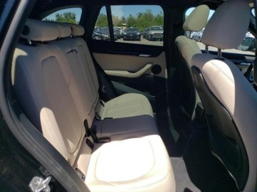 BMW X1 F48 2021 BMW X1 sdrive28i, 2021r., 2.0L 2.0 Benzyna 228KM, zdjęcie 10