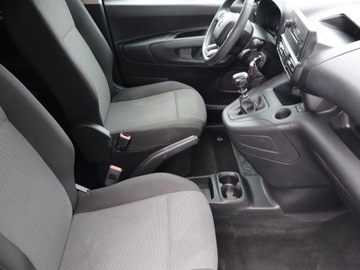 Toyota 2021 Toyota ProAce City Verso 1.5 D-4D, Salon Polska, zdjęcie 8