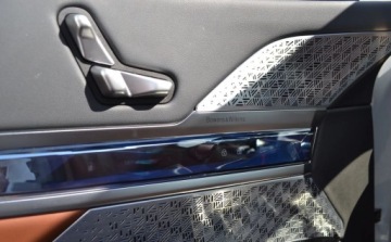 BMW Seria 7 G70 Sedan Plug-In 3.0 M60e 571KM 2023 BMW Seria 7 Dealer BMW Bonkowscy Gorzow Wlkp. 3.0 Hybryda Plug-in 571KM, zdjęcie 16