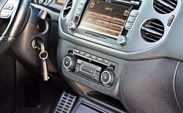Volkswagen Tiguan I SUV Facelifting 2.0 TSI 180KM 2012 Volkswagen Tiguan R-Line, Klimatyzacja,4x4, Podgrzewane fotele, Park Assis, zdjęcie 8