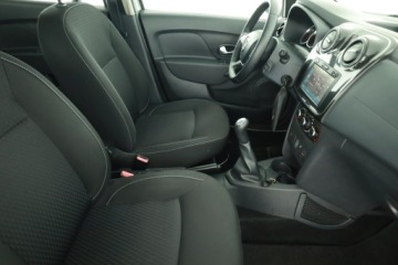 Dacia Logan II Sedan Facelifting 1.0 SCe 73KM 2018 Dacia Logan 1.0 SCe, Salon Polska, Navi, Klima, zdjęcie 6