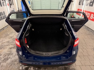 Ford Mondeo V Sedan 2.0 TDCi 150KM 2016 Ford Mondeo duze rodzinne przestronne bezwypadkowe auto z 2.0 Diesel 150KM, zdjęcie 32