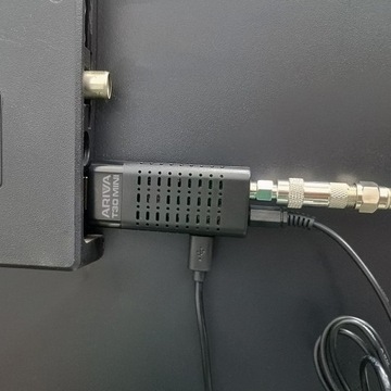 DVB-T2 H.265 HEVC тюнер декодер наземного телевидения Ferguson Ariva T30 mini