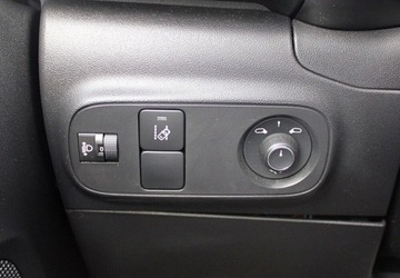 Citroen C3 III Hatchback 1.2 PureTech 82KM 2019 Citroen C3 1.2 Benz 83KM SHINE Salon PL Serwis ASO Car Play Kamera ALU Air, zdjęcie 26