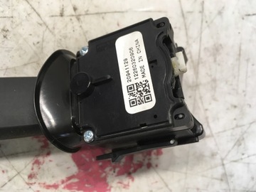 INSIGNIA СТЕКЛООЧИСТИТЕЛЬ, ПЕРЕКЛЮЧАТЕЛЬ ПОВОРОТОВ