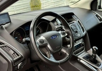 Ford Focus III Kombi 1.0 EcoBoost 100KM 2012 Ford Focus Ford Focus 1.0 EcoBoost 99g Start-Stopp-System Business Edition, zdjęcie 6