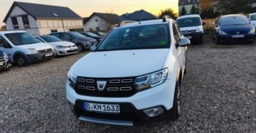 Dacia Sandero II Hatchback 5d Facelifting 0.9 TCe 90KM 2017 Dacia Sandero Stepway Dacia Sandero Stepway 0.9 TCe Laureate SampS Easy-R, zdjęcie 1