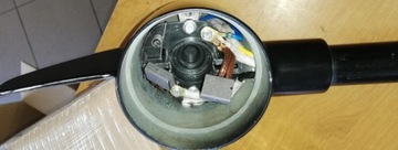Подвесной электродвигатель с опорой на ножки
