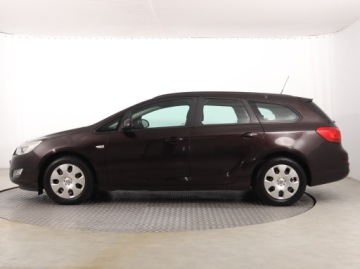 Opel Astra J Sports Tourer 1.6 Twinport ECOTEC 115KM 2011 Opel Astra 1.6 16V, Salon Polska, Serwis ASO, zdjęcie 2