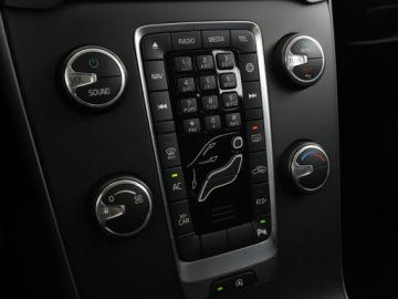 Volvo V40 II Hatchback Facelifting 2.0 D2 120KM 2018 Volvo V40 automat niski przebieg navi PDC tempomat, zdjęcie 25