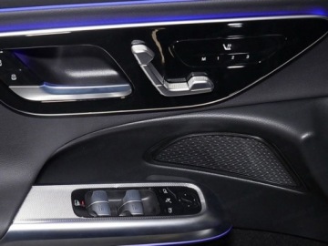 Mercedes Klasa E W214 2025 E Klasa 300 e 4-Matic AMG 2.0 (333KM) 2025, zdjęcie 11