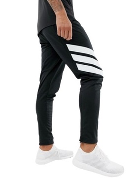 Adidas czarne joggery z paskami i logo defekt S