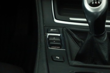 BMW Seria 5 F10-F11 Limuzyna Facelifting 520d 190KM 2015 BMW 5 520d, 187 KM, Xenon, Bi-Xenon, Klima, zdjęcie 15