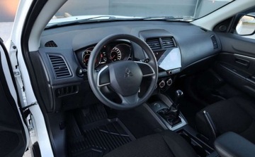 Mitsubishi ASX I SUV Facelifting 2016 1.6 117KM 2017 Mitsubishi ASX Mitsubishi ASX 1.6 2WD 1.6 Benzyna 117KM, zdjęcie 26