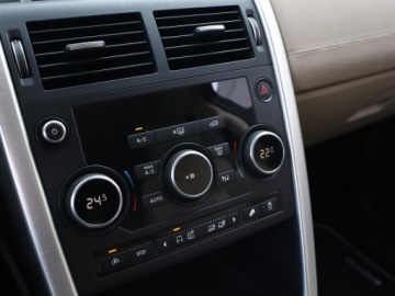 Land Rover Discovery Sport SUV 2.0 TD4 180KM 2016 Land Rover Discovery Sport TD4, Salon Polska, zdjęcie 17