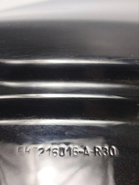 BLATNÍK LEVÝ PŘEDNÍ LAND ROVER DISCOVERY SPORT L550 FK7216016A