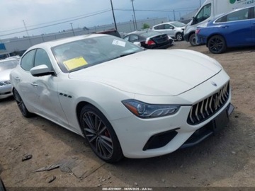 Maserati Ghibli III 2020 Maserati Ghibli 2020 MASERATI GHIBLI S Q4 3.0 Benzyna 424KM, zdjęcie 1