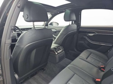 Audi A8 D5 Sedan Facelifting 3.0 55 TFSI 340KM 2022 Audi A8 pneumatyka, panoramiczny dach, kamery 360, BO, head up 3.0 Benzyna, zdjęcie 29