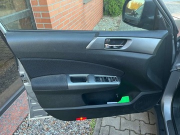 Subaru Forester III 2011 Subaru Forester 2.0 benzyna 150 KM automat 4x4 zarej w PL mozliwa zam, zdjęcie 16