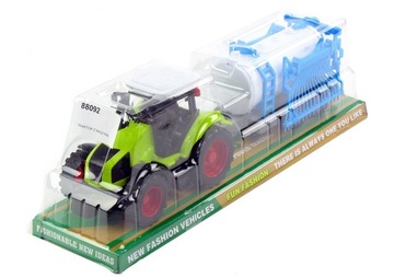 TRAKTOR Z BECZKĄ MASZYNA ROLNICZA OPRYSKIWACZ