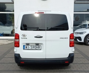Toyota Proace II Verso Compact 2.0 D-4D 150KM 2018 Toyota ProAce 2,0 D4-D Long Family Klimatronik,9-osob,Salon Polska 2.0, zdjęcie 6
