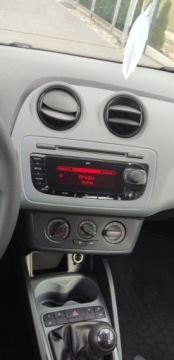 Seat Ibiza IV Hatchback 5d Facelifting 1.4 85KM 2013 Seat Ibiza po lifcie , zadbana,1.4 mpi ,bezwypadek 1.4 Benzyna 85KM, zdjęcie 13