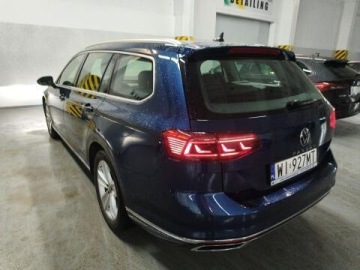 Volkswagen Passat B8 Variant Facelifting 2.0 TDI SCR 150KM 2023 Volkswagen Passat Volkvagen Passat 2.0 TDI DSG Ele, zdjęcie 3