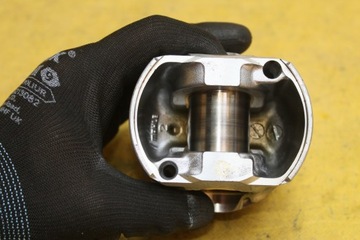 ПОРШЕНЬ ПОРШНИ EE20Z 2.0 D LEGACY IV