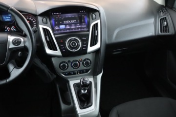 Ford Focus III Hatchback 5d 1.0 EcoBoost 125KM 2013 Ford Focus 1.0 EcoBoost, Salon Polska, Serwis ASO, zdjęcie 7
