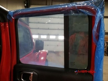 Jeep Gladiator 2020 Jeep Gladiator 2020, 3,6L, 4x4, od ubezpieczalni 3.6 Benzyna 258KM, zdjęcie 11