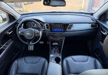 Kia Niro I Crossover 1.6 GDi Hybrid 141KM 2018 Kia Niro Faktura 23 full wersja , grzane wentylowane fotele 1.6 141KM, zdjęcie 17