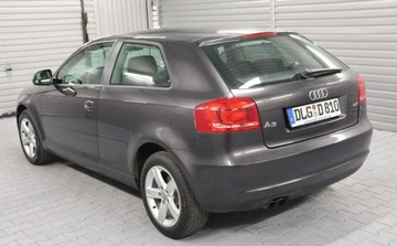 Audi A3 8P Hatchback 3d 2.0 TDI CR 140KM 2009 Audi A3 Climatronic, XENON, Komputer, Felgi Alu, El. Szyby, Centralny Zamek, zdjęcie 3