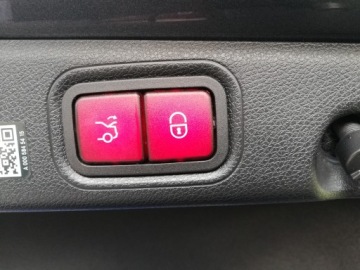 Mercedes Klasa E W214 Sedan Plug-In 2.0 300de 313KM 2023 Mercedes-Benz E 300e 4 Matic Hybryda Plug-in, zdjęcie 9