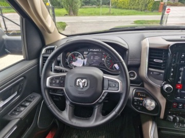 Dodge Ram V 5.7 HEMI 401KM 2021 Dodge RAM Ful Opcja przebieg 4 tys km 5.7 Benzyna zarejestrowany 1 wlascic, zdjęcie 25