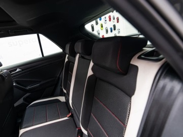 Volkswagen T-Roc I SUV 2.0 TSI 190KM 2017 VOLKSWAGEN T-ROC 2.0 TSI 4Mot. Premium DSG Suv 190KM 2017, zdjęcie 22