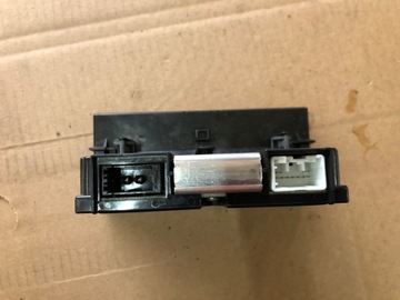 DISPLEJ OBRAZOVKA VOLVO V50 2004-2007 30797719