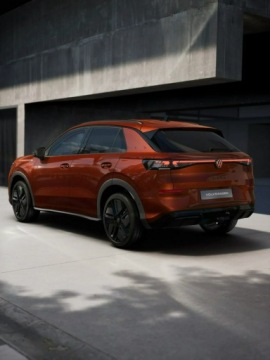 Volkswagen T-Roc I SUV Facelifting 1.5 TSI ACT 150KM 2026 Volkswagen T-Roc Wersja R-Line 1.5 eTSI 150 KM DSG, zdjęcie 14