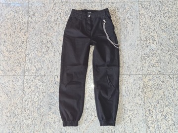 Джоггеры на черной цепочке 32 BERSHKA Utility